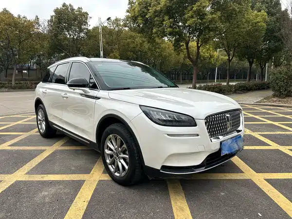 Lincoln Corsair 2020