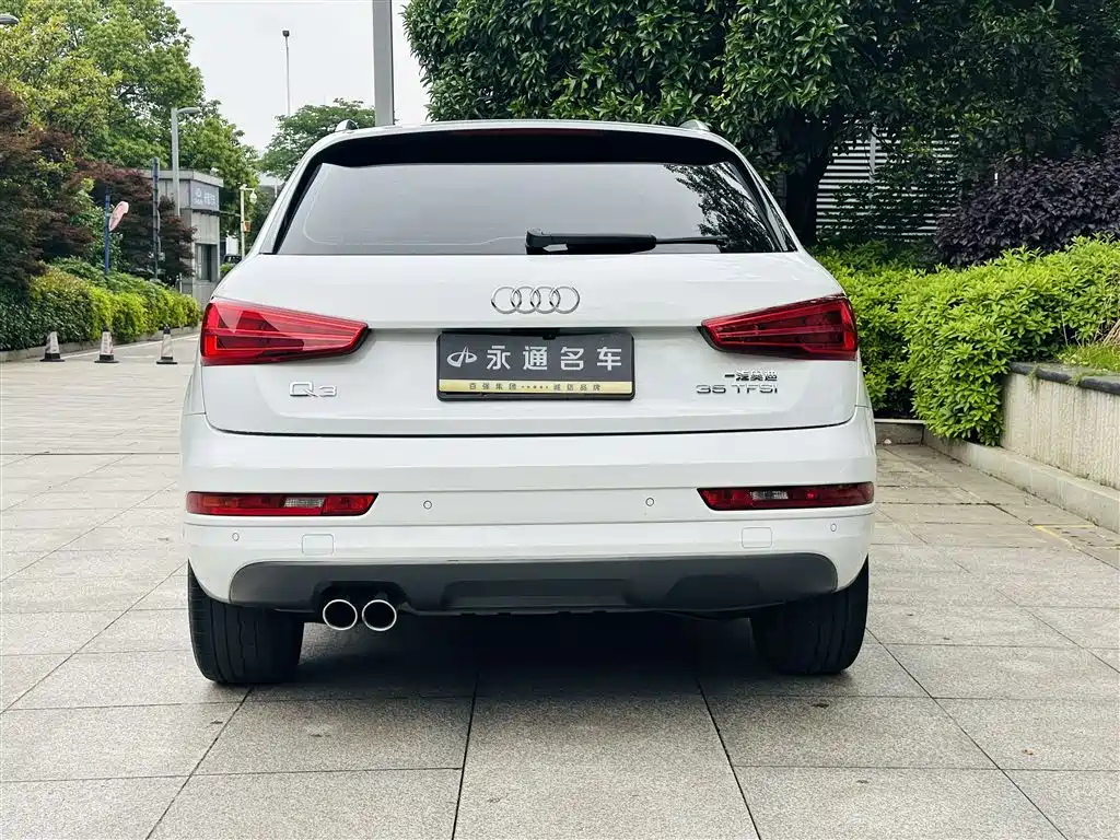Audi Q3 2018 — фото 12