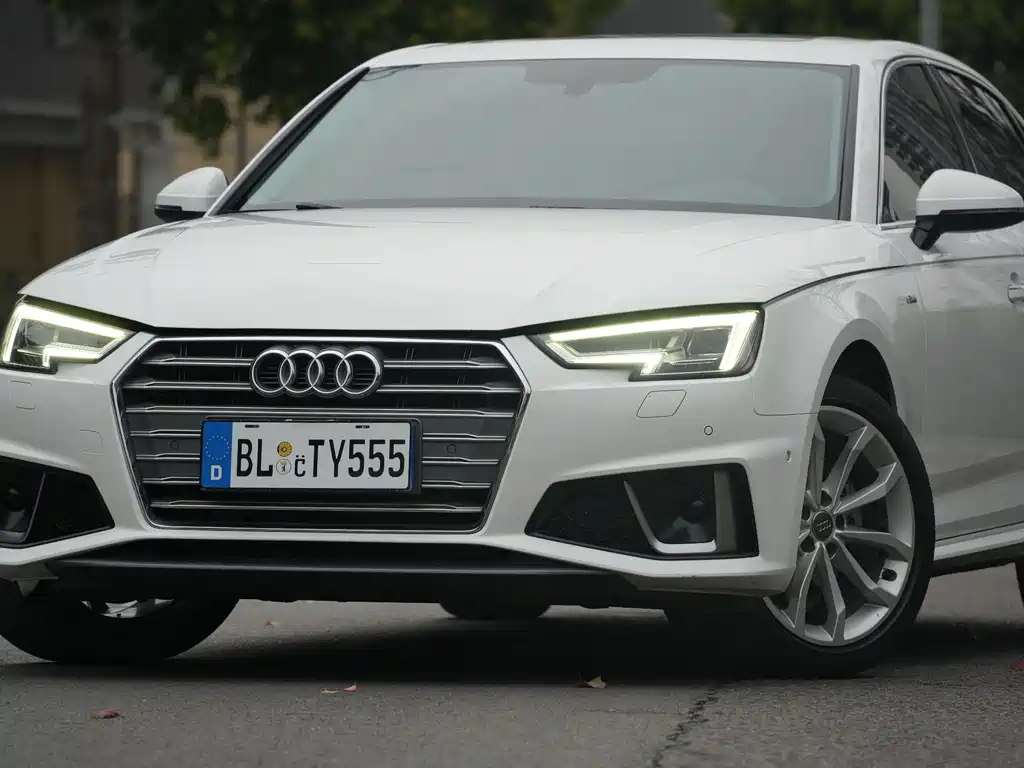 Audi A4L 2019 — фото 3