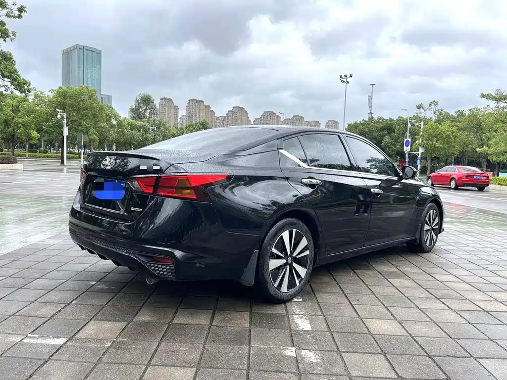 Nissan Teana 2021