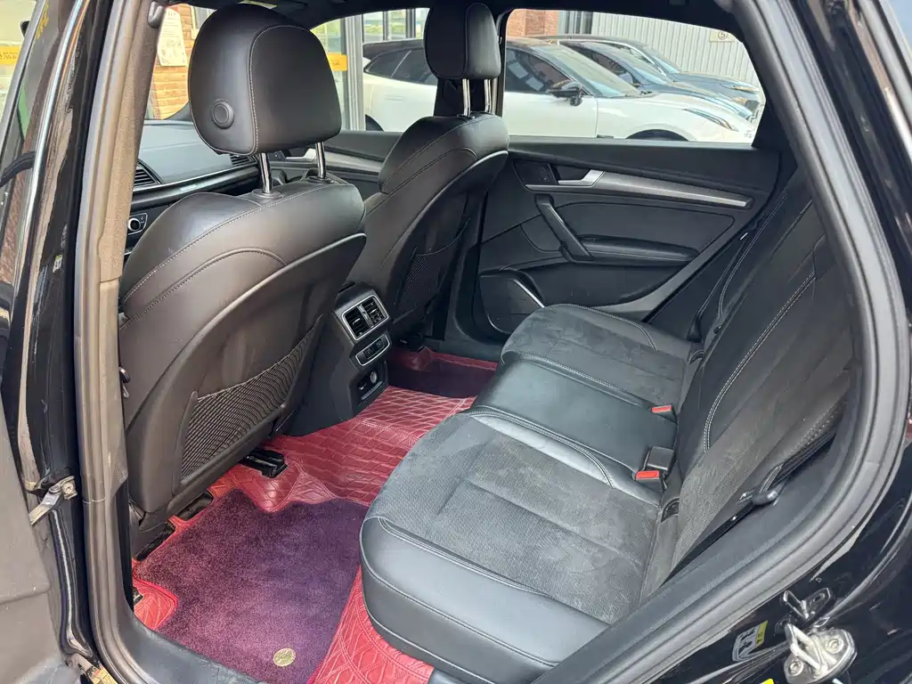 Audi Q5L Sportback 2022 — фото 9