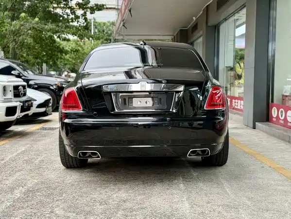 Rolls-Royce Ghost 2011