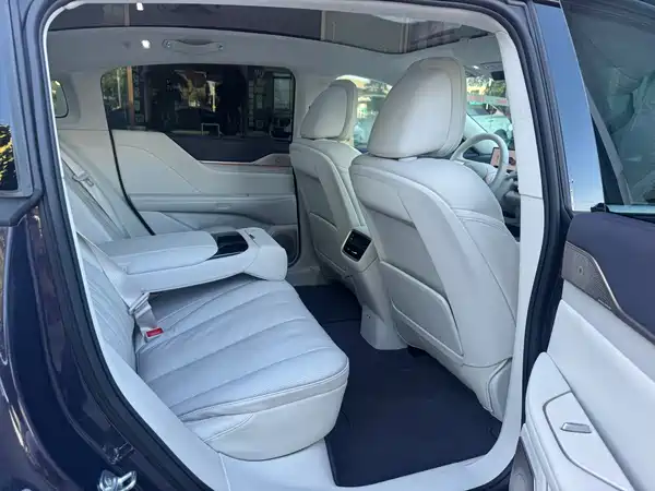 Buick Zhijing L7 2025