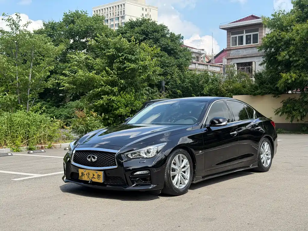 Infiniti Q50 2017 — фото 4