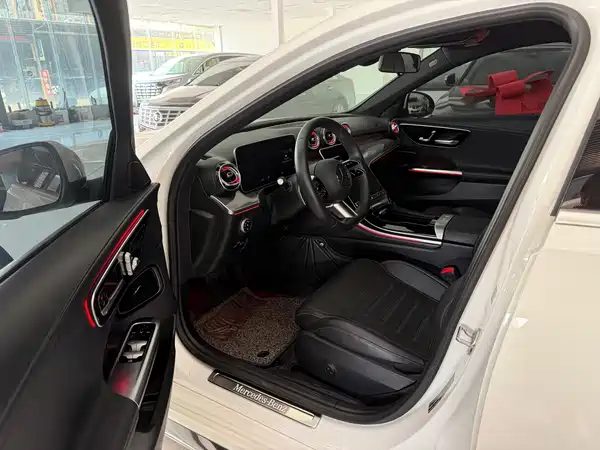 Mercedes-Benz C-Class 2023