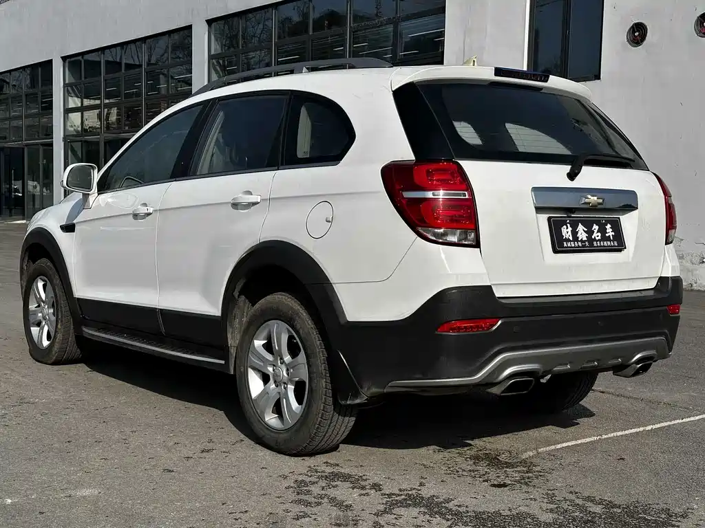 Chevrolet Captiva 2016 — фото 14