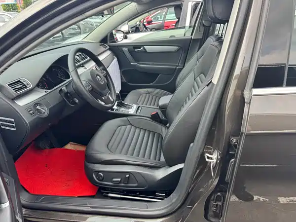 Volkswagen Magotan 2016