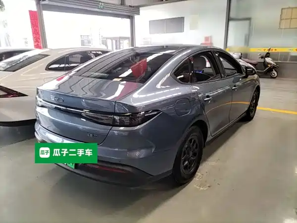 BYD Seal 05 DM-i 2025