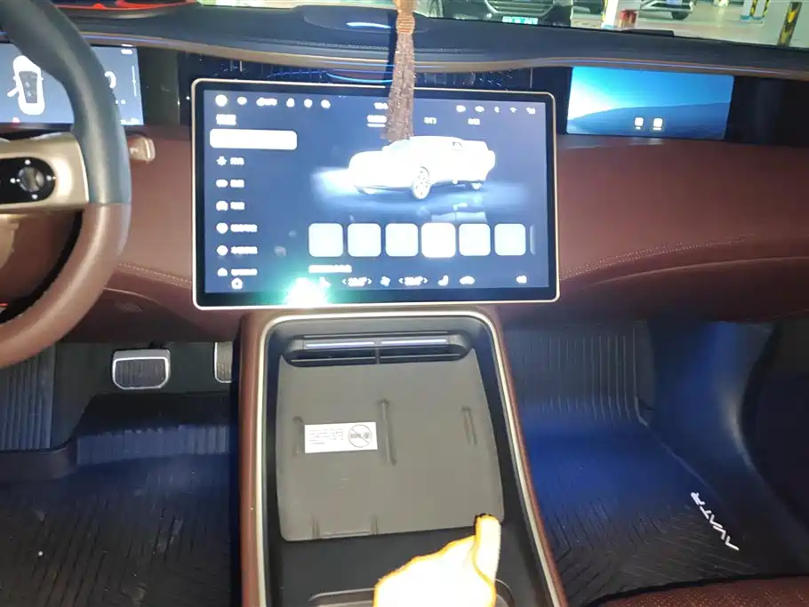 Avatr 11 2023 — фото 13