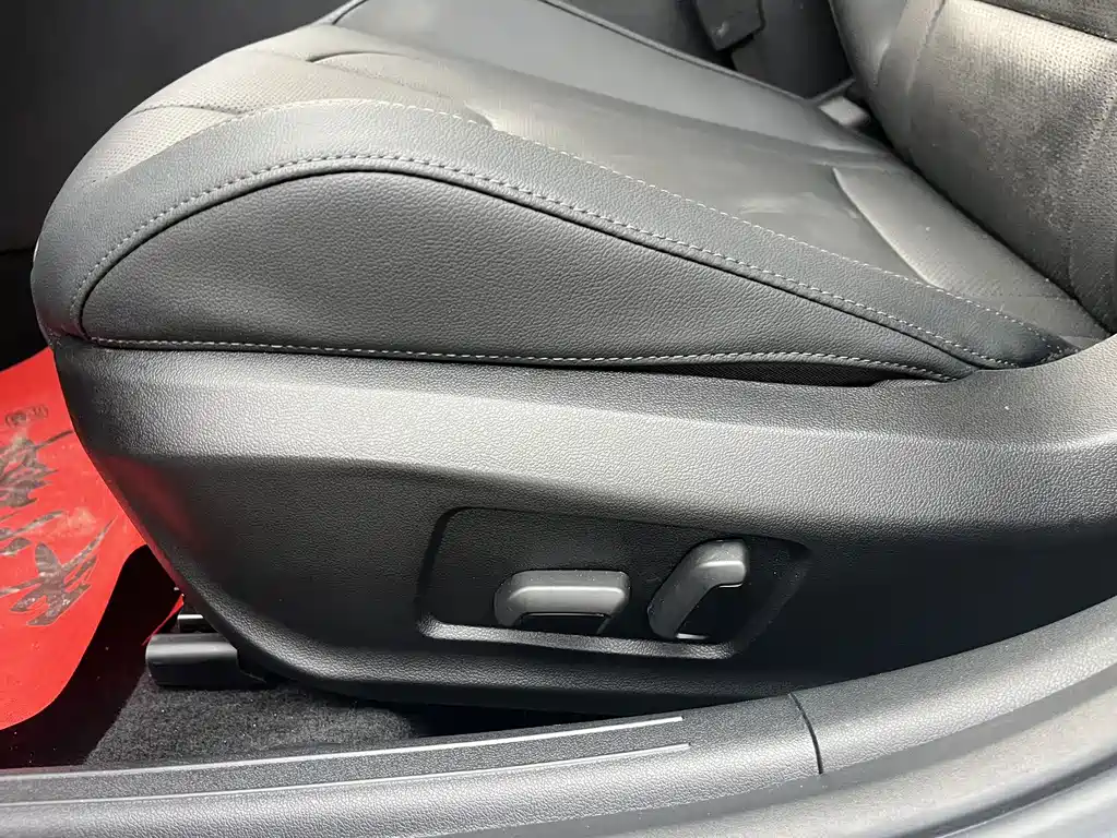 Hyundai Elantra 2022 — фото 11