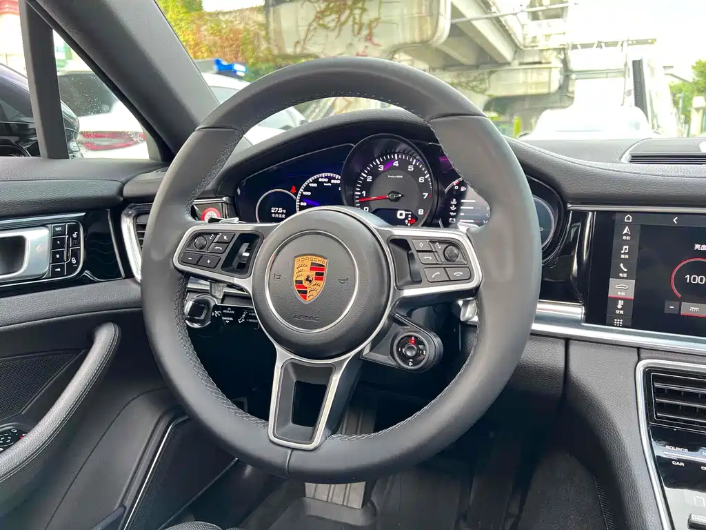 Porsche Panamera 2018 — фото 40