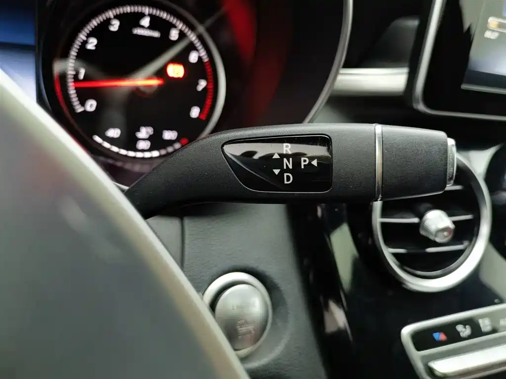 Mercedes-Benz C-Class 2016 — фото 13