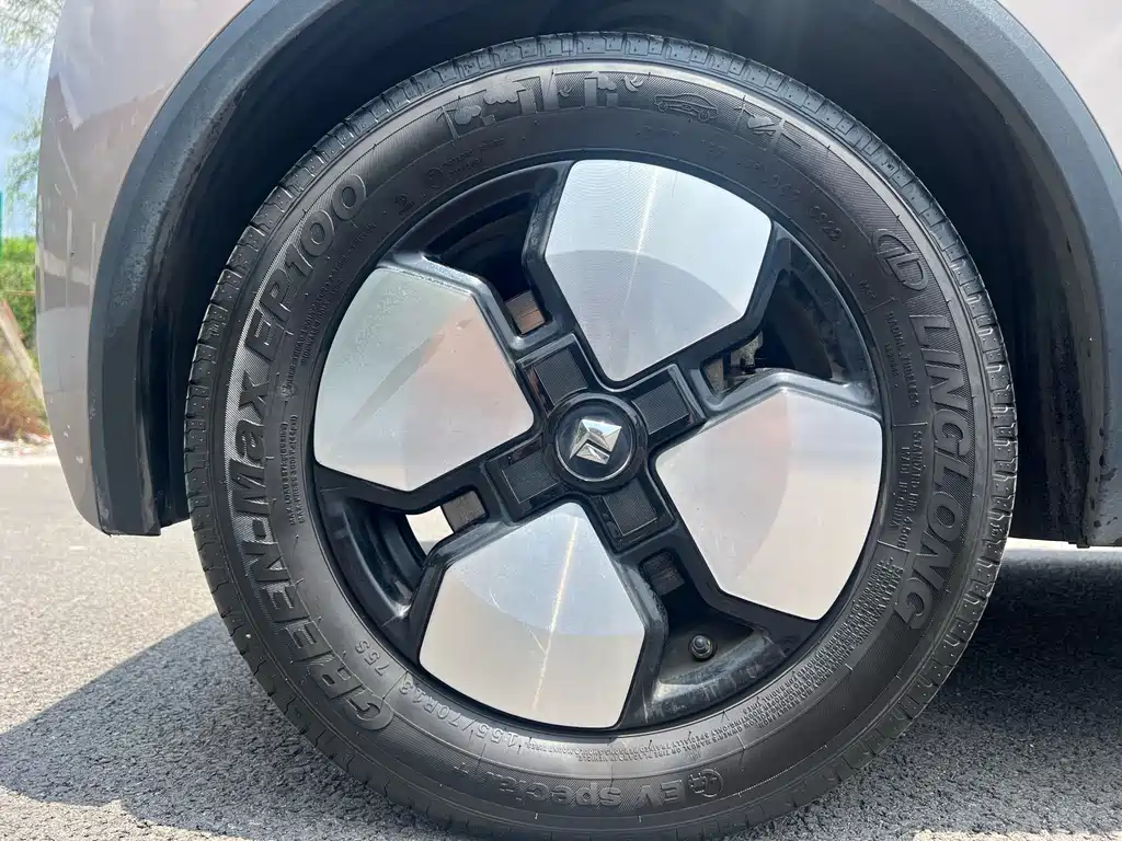 Baojun Kiwi EV 2023 — фото 15
