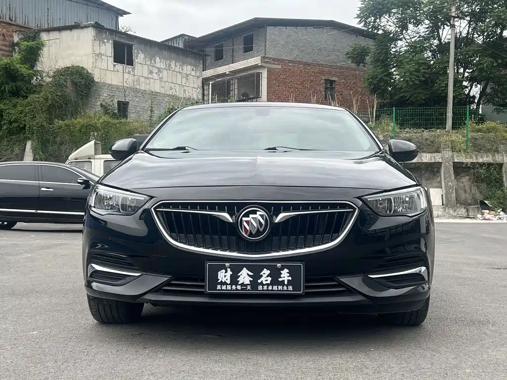 Buick Regal 2018 — фото 2