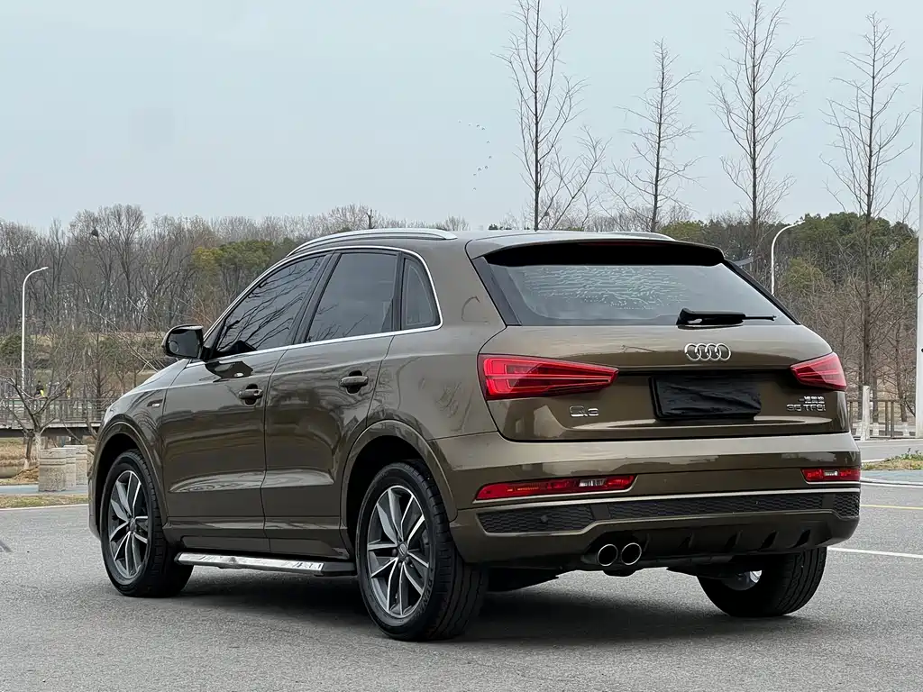 Audi Q3 2018 — фото 19