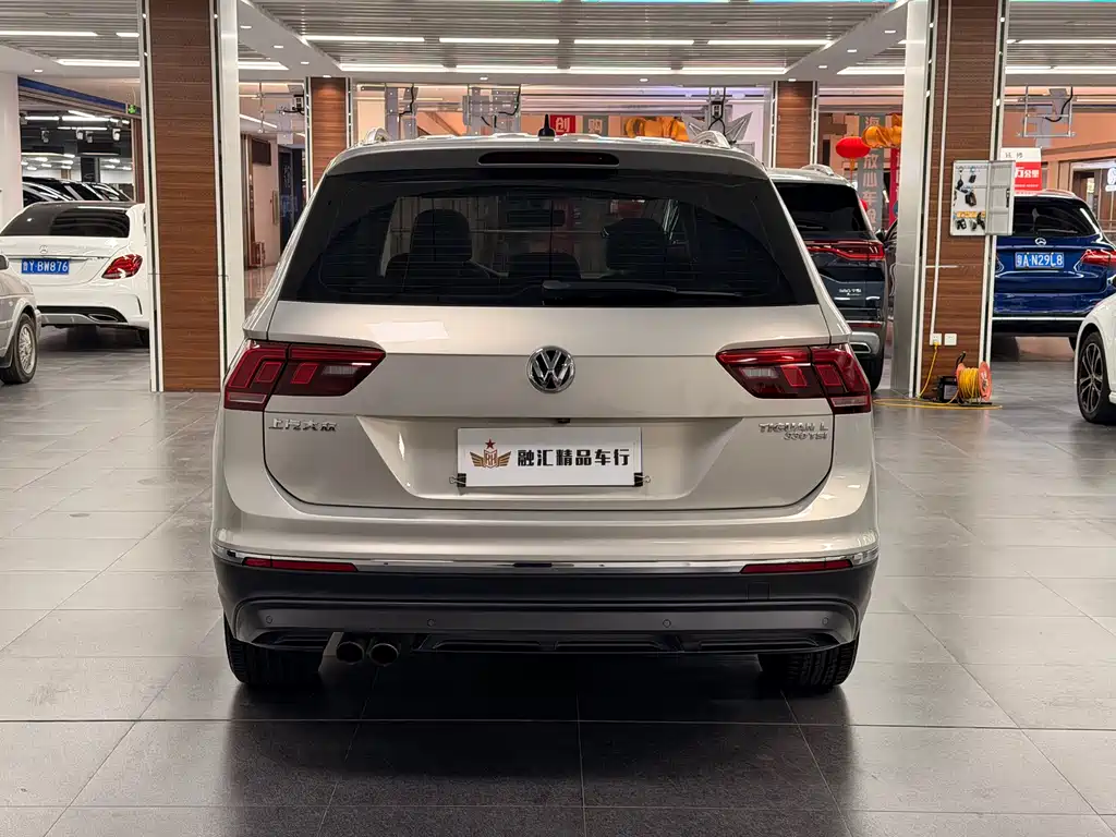 Volkswagen Tiguan L 2018 — фото 6
