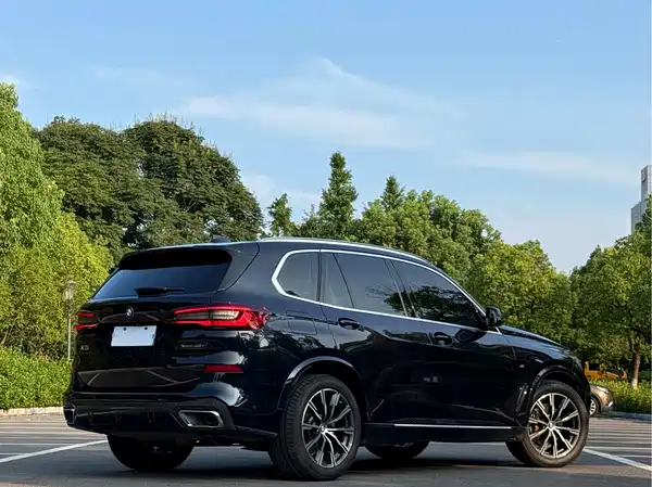 BMW X5 2021