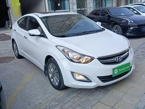 Hyundai Elantra Langdong 2015