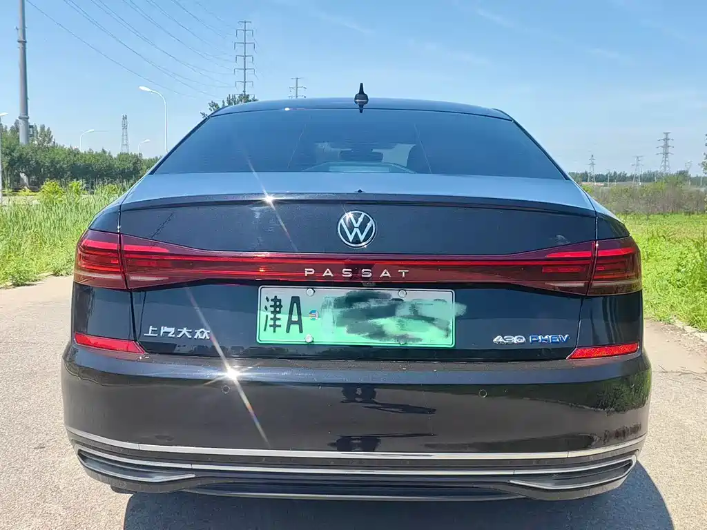 Volkswagen Passat PHEV 2022 — фото 4