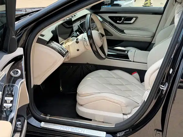 Mercedes-Benz Maybach S-Class 2023