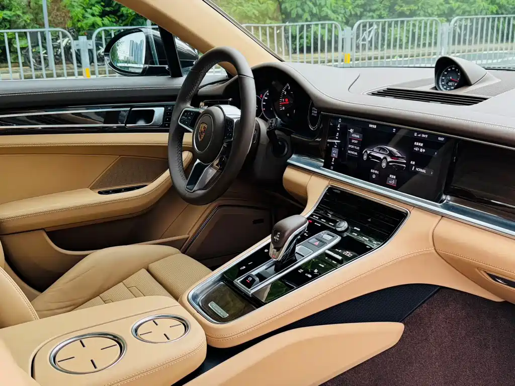 Porsche Panamera 2017 — фото 18