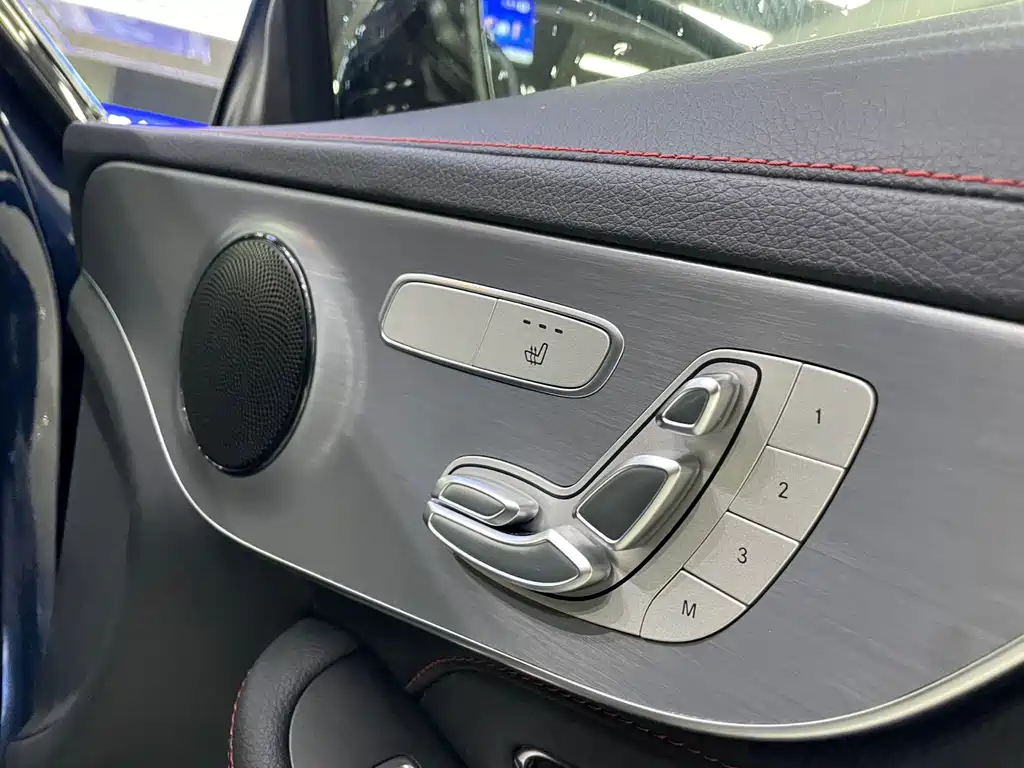 Mercedes-Benz C-Class 2023 — фото 8