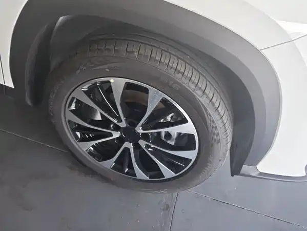 Geely Boyue 2026