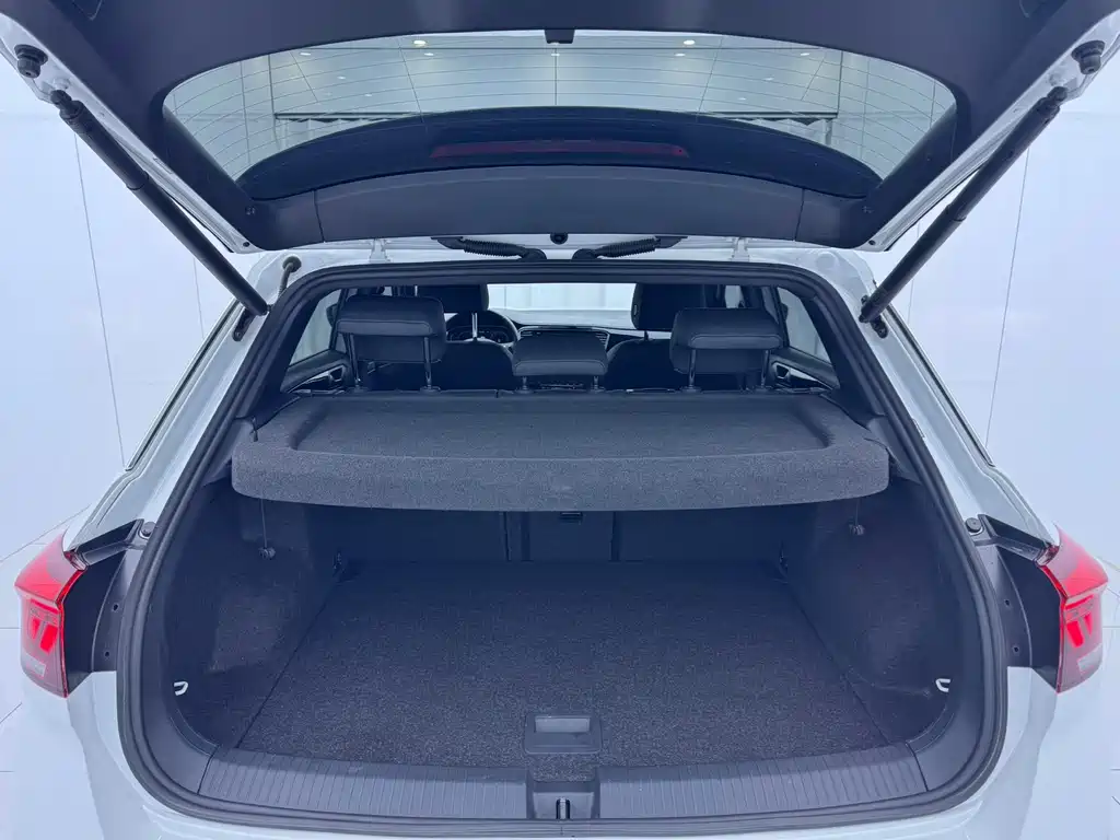 Volkswagen T-Roc 2022 — фото 16