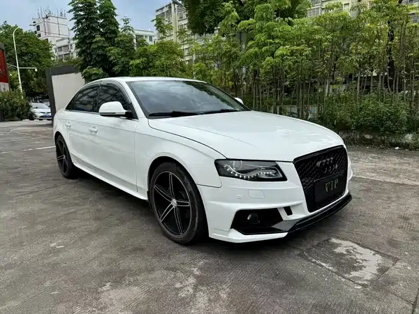 Audi A4L 2011