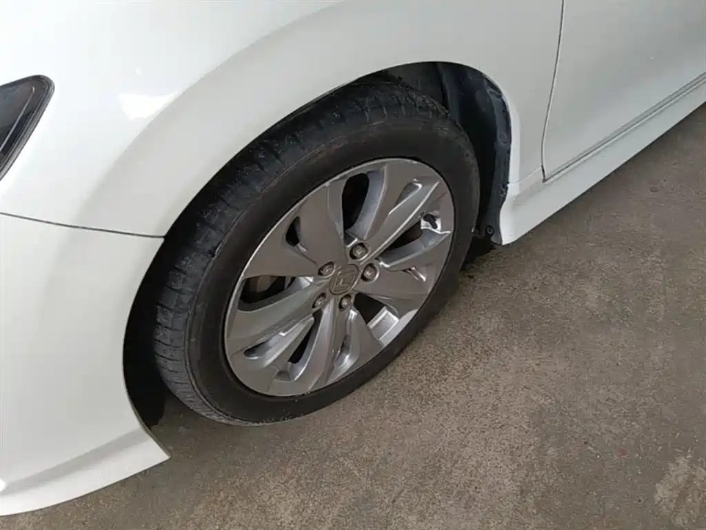 Honda Jade 2019 — фото 23