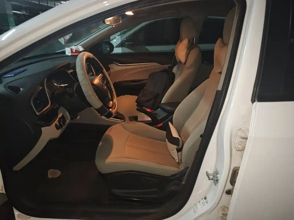 Buick Excelle GT 2016 — фото 11