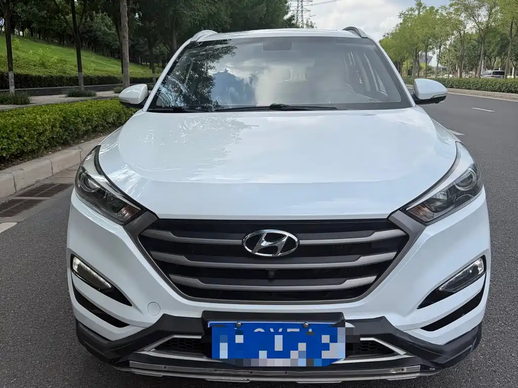 Hyundai Tucson 2017 — фото 9