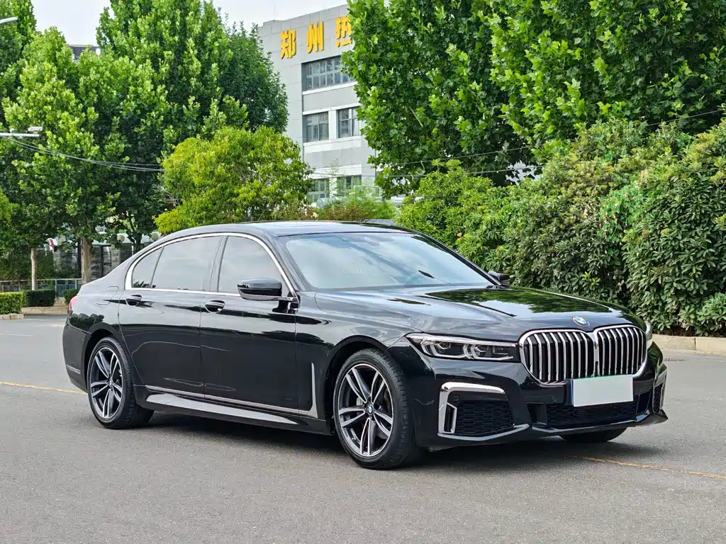 BMW 7 Series 2021 — фото 3