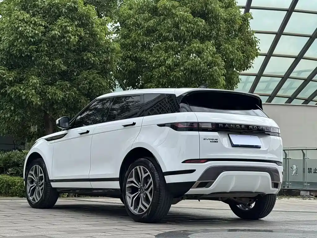 Land Rover Evoque 2021 — фото 7