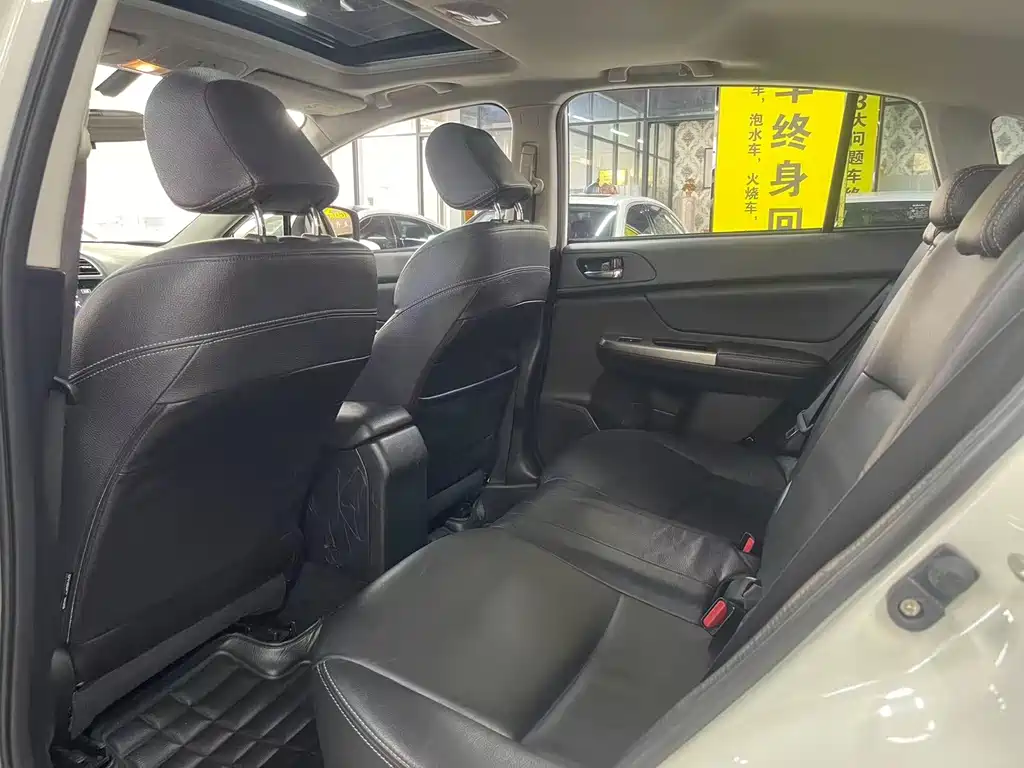Subaru XV 2016 — фото 8