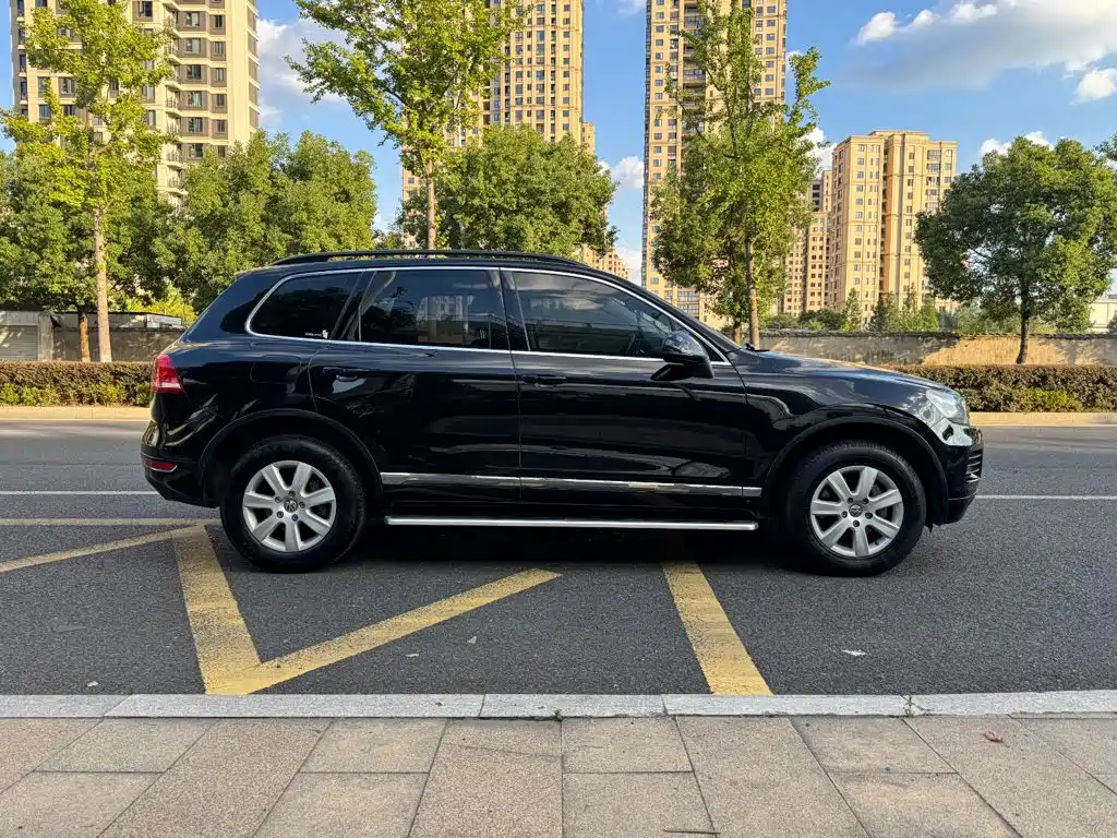 Volkswagen Touareg 2015 — фото 7