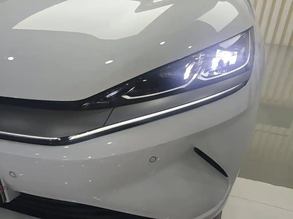 BYD Qin L 2025 — фото 24