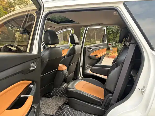 Wuling Hongguang S3 2018