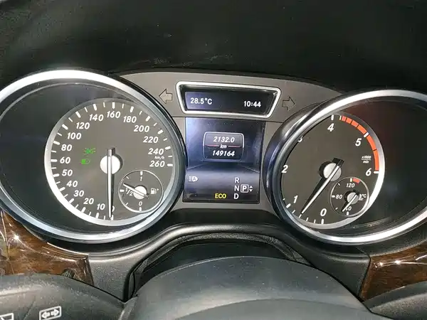 Mercedes-Benz M-Class 2014
