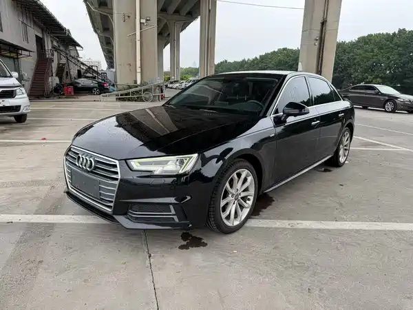 Audi A4L 2018