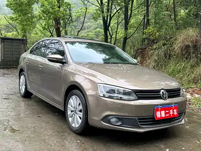 Volkswagen Sagitar 2015