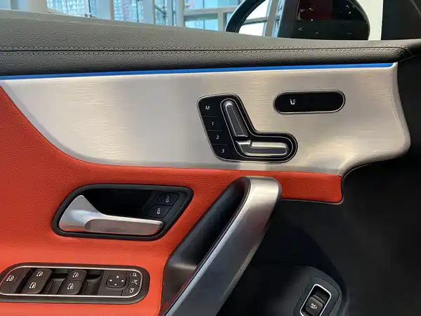 Mercedes-Benz CLA AMG 2025