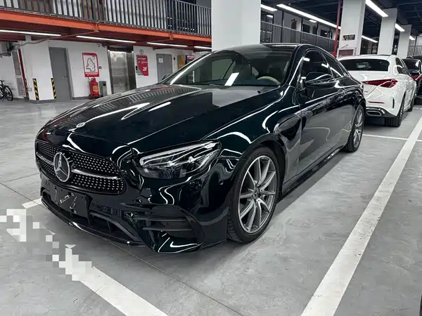 Mercedes-Benz E-Class 2022