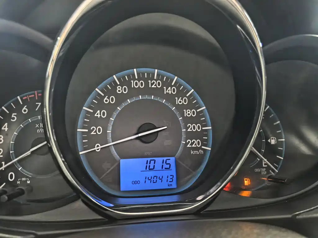 Toyota Vios 2015 — фото 13