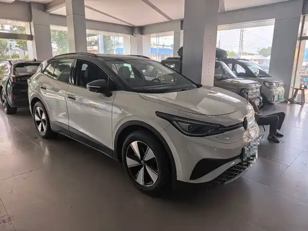 Volkswagen ID.4 X 2025