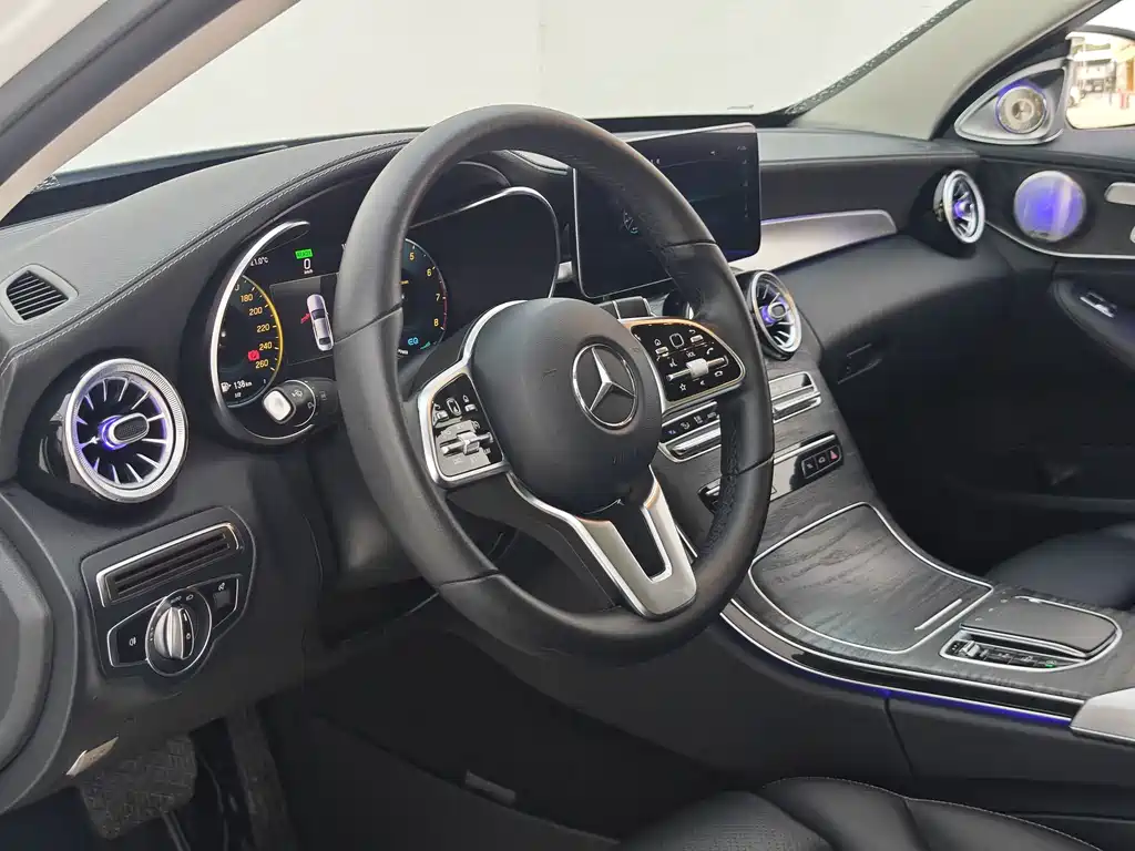 Mercedes-Benz C-Class 2019 — фото 26