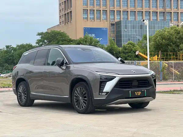 NIO ES8 2022