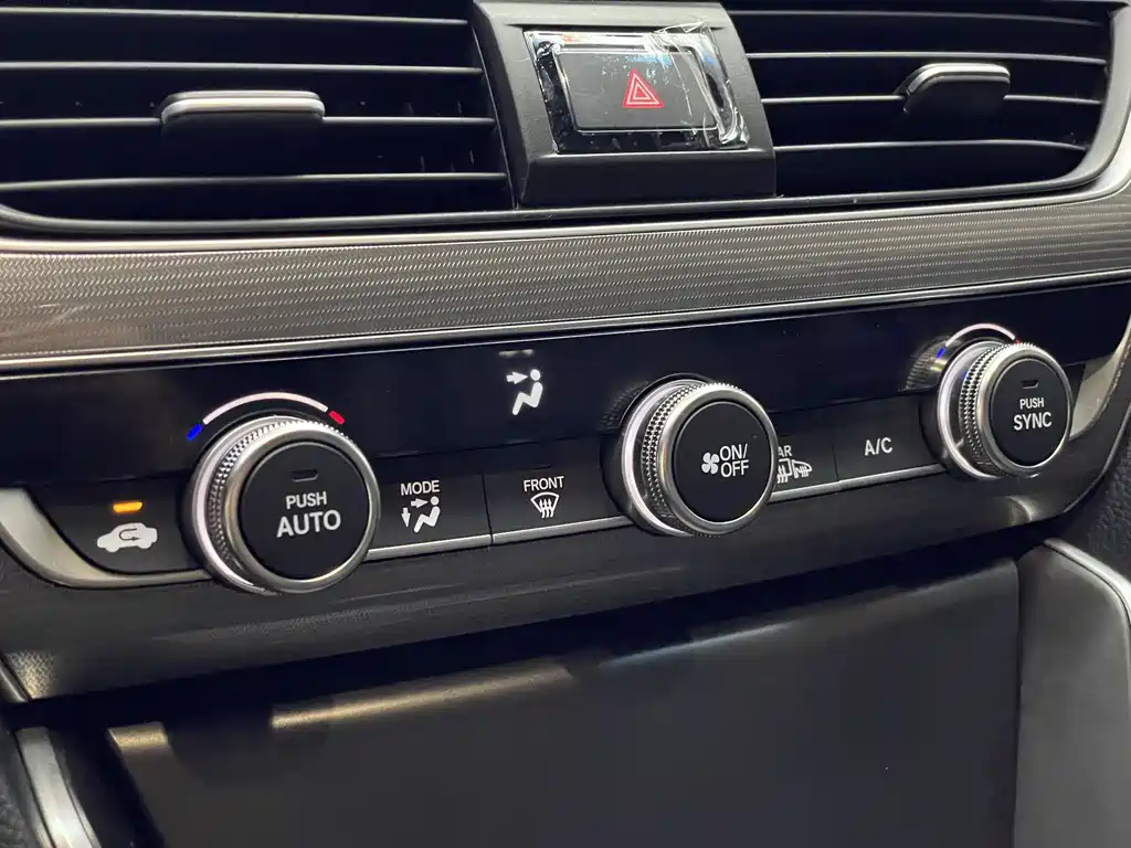 Honda Accord 2023 — фото 21