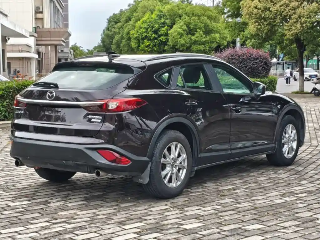 Mazda CX-4 2016 — фото 9