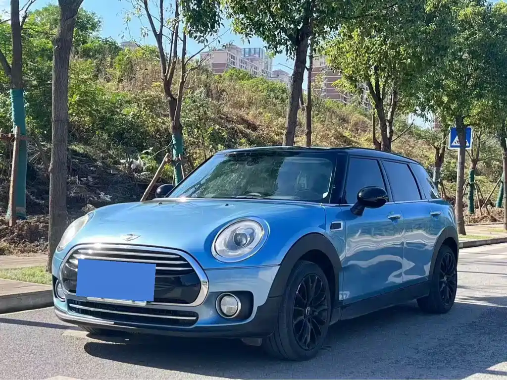 MINI Clubman 2017 — фото 1